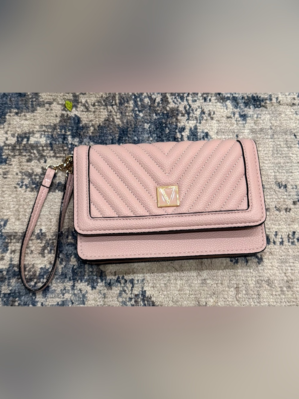 Victoria's Secret pink Phone Wristlet Wallet